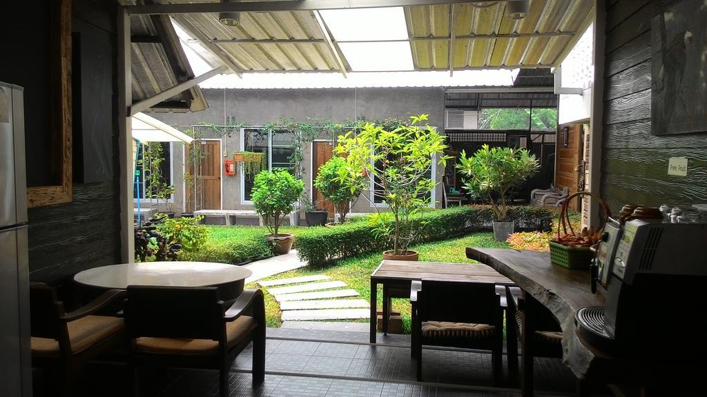 Zan Pla Nade Guesthouse チェンライ エクステリア 写真
