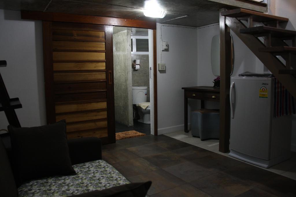 Zan Pla Nade Guesthouse チェンライ エクステリア 写真