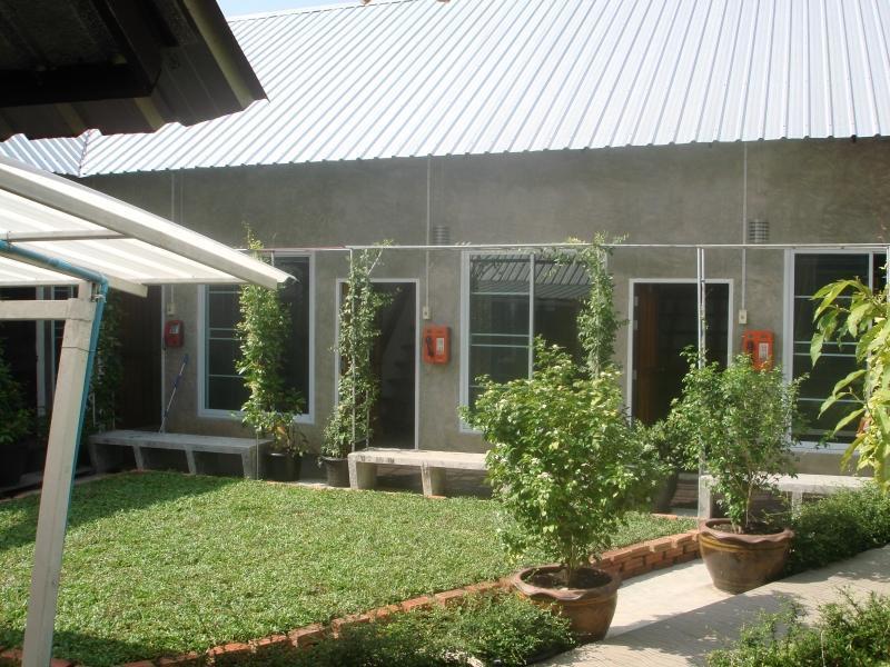 Zan Pla Nade Guesthouse チェンライ エクステリア 写真