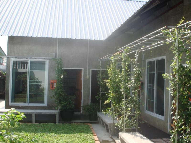 Zan Pla Nade Guesthouse チェンライ エクステリア 写真